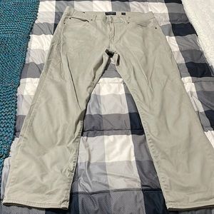 Lucky Brand 121 Slim Straight Pants